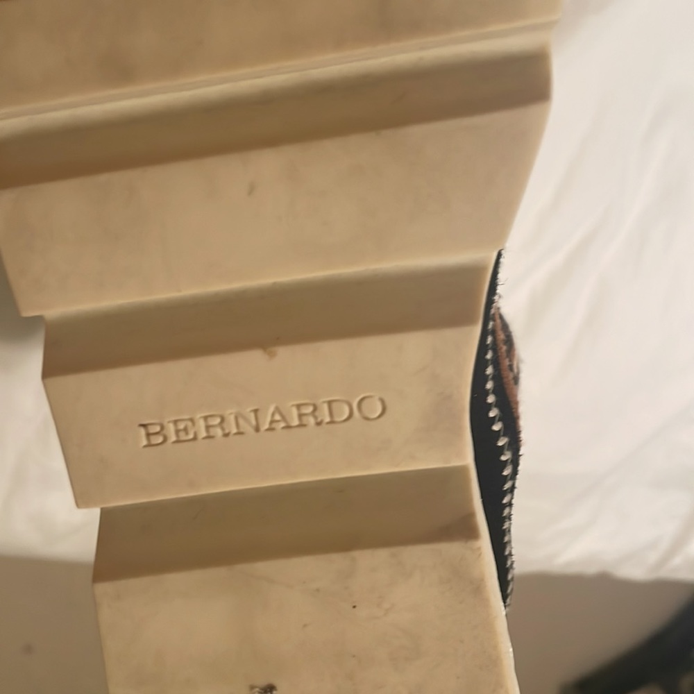 Bernardo booties - Picture 3 of 4